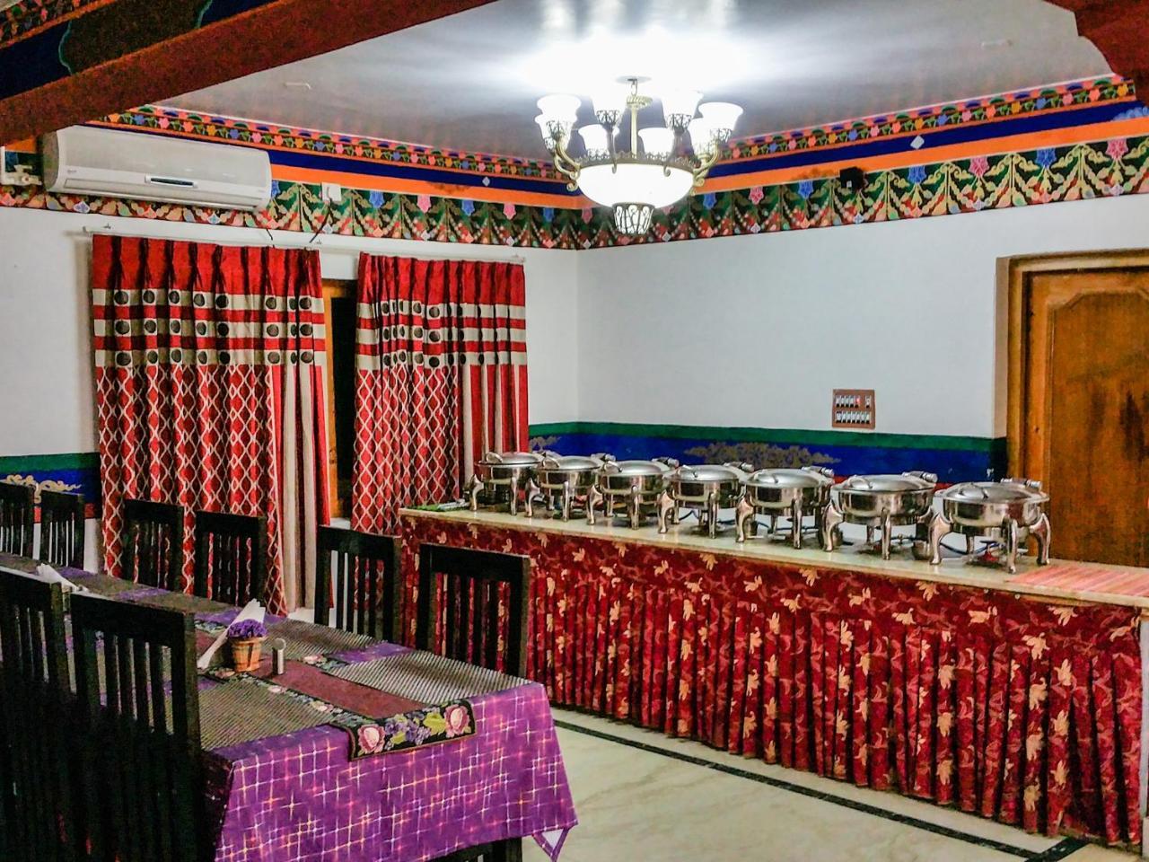 Hotel City Palace Leh Ngoại thất bức ảnh